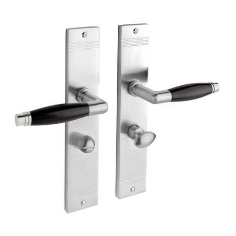 De Oude Deurklink Geveerde klassieke deurklink mat nikkel op schild met wc slot 63/8 mm De Oude Deurklink Geveerde klassieke deurklink mat nikkel op schild met wc slot 63/8 mm