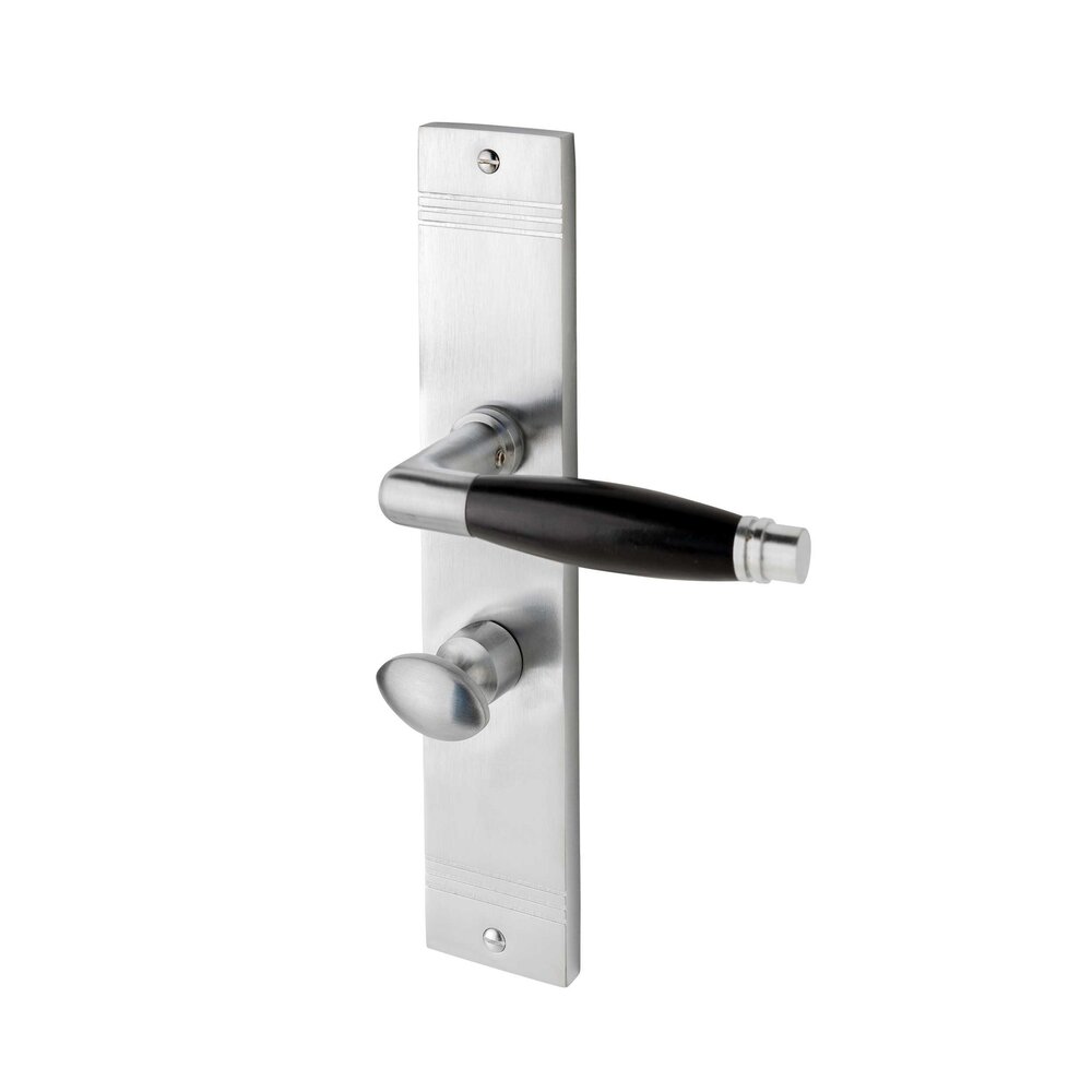 De Oude Deurklink Geveerde klassieke deurklink mat nikkel op schild met wc slot 63/8 mm De Oude Deurklink Geveerde klassieke deurklink mat nikkel op schild met wc slot 63/8 mm