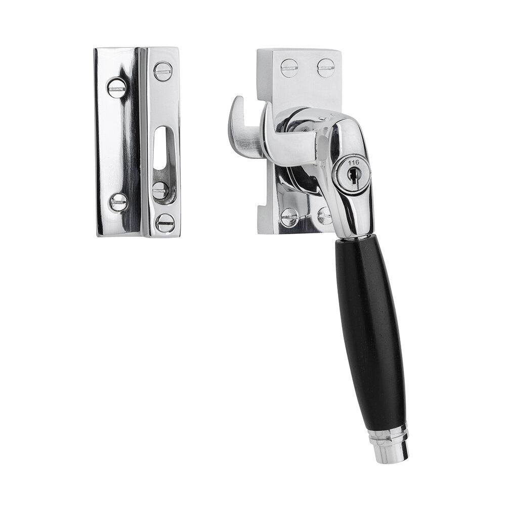 De Oude Deurklink Klassieke raamsluiting glanzend nikkel met slot en ventilatiestand rechts De Oude Deurklink Klassieke raamsluiting glanzend nikkel met slot en ventilatiestand rechts