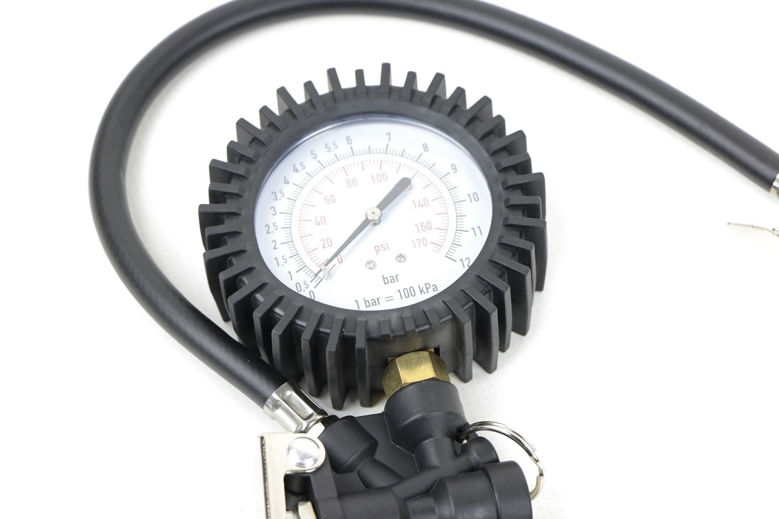 Pompe à pneus professionnelle TM, de 0 à 12 bars