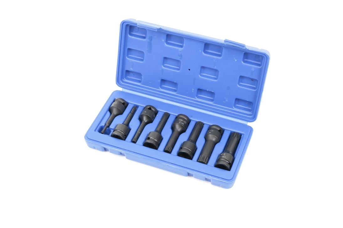 Ensemble de 8 Douilles Longues à Canne Spline avec Emmanchement de 1/2 pouce TM.