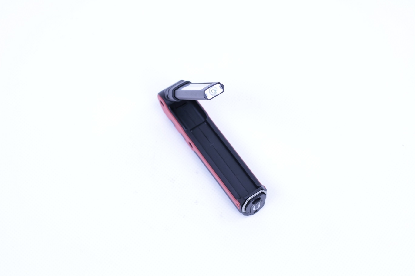 Lampe de poche / lampe de travail LED pliable et rechargeable professionnelle extra fine