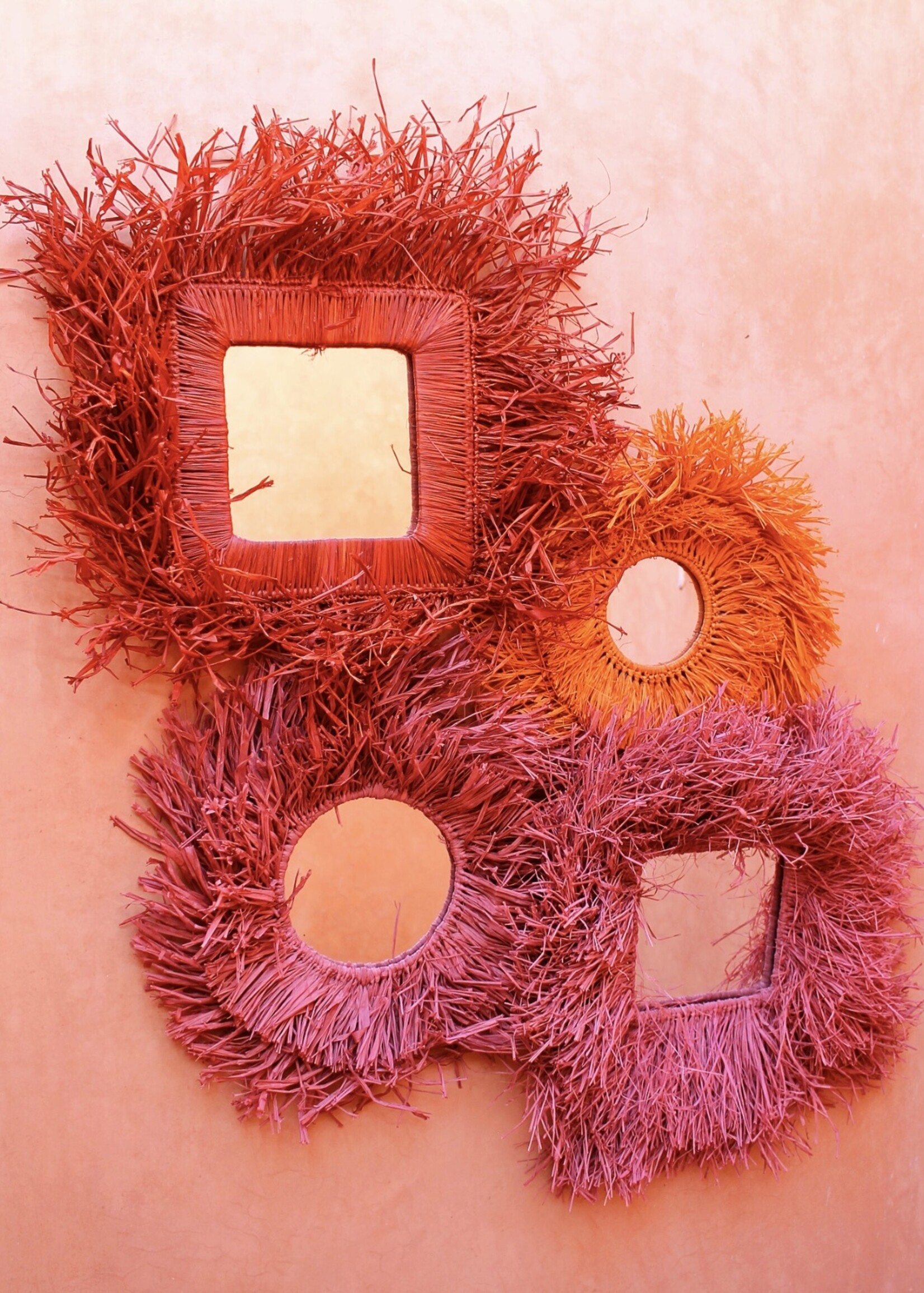 Raffia fringe spiegel rond | fuchsia paars