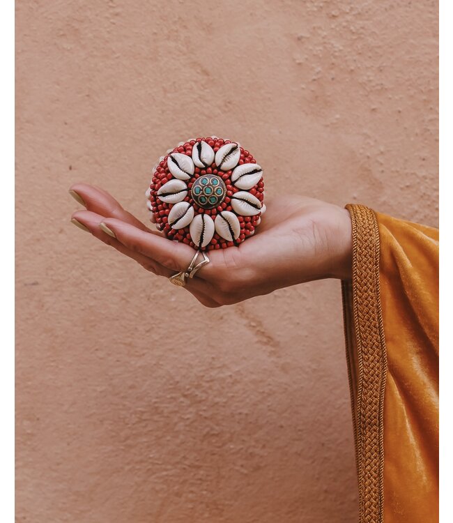 Opbergdoosje met cowrie schelpen | XS