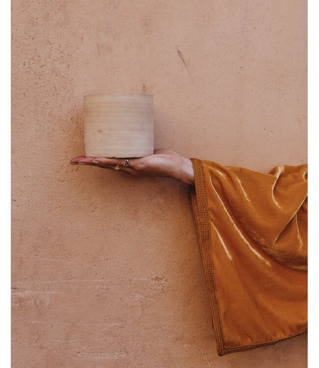 Geurkaars in aardewerk pot | naturel | S & M