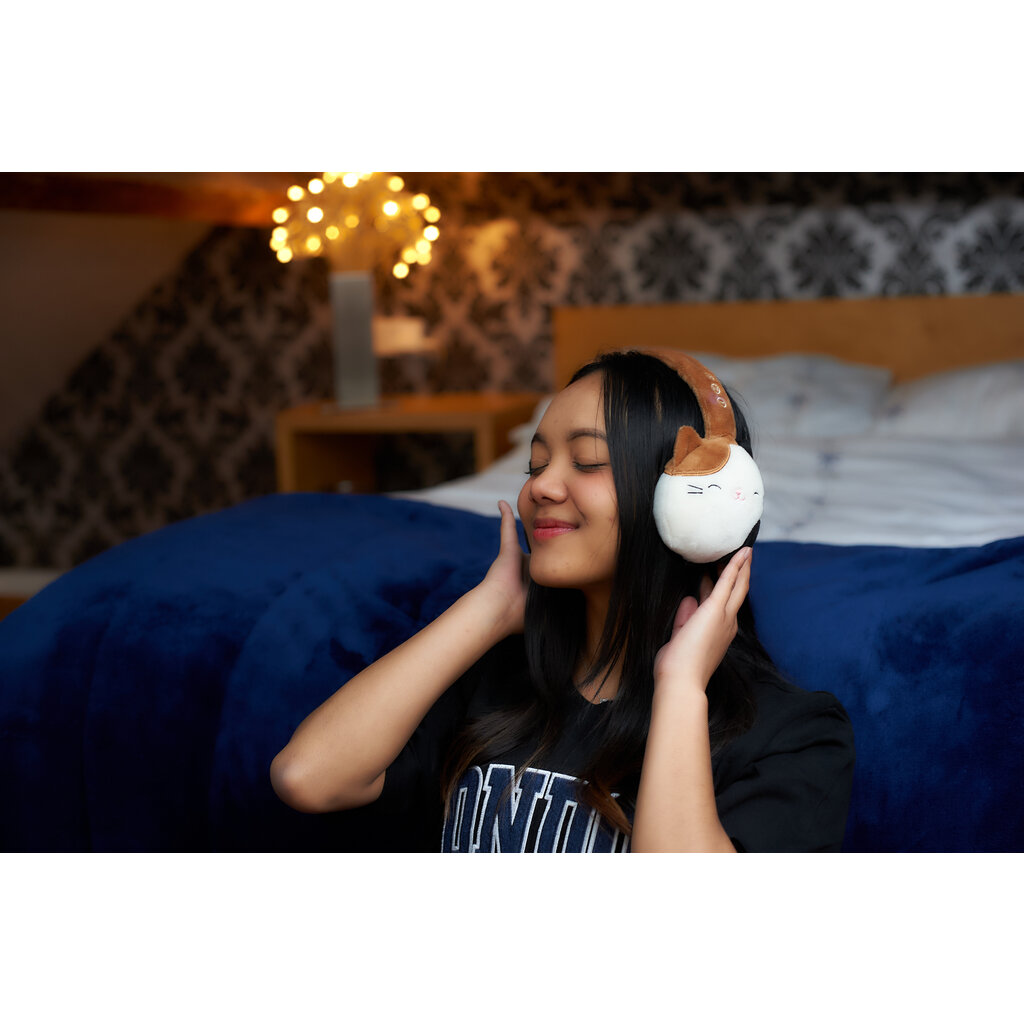 Lazerbuilt Squishmallows - Cam the cat - bluetooth headphones