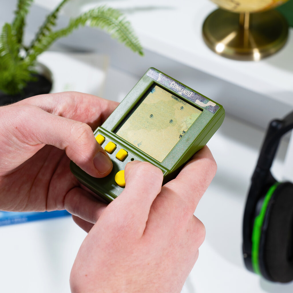 Commando Commando - retro gaming keychain