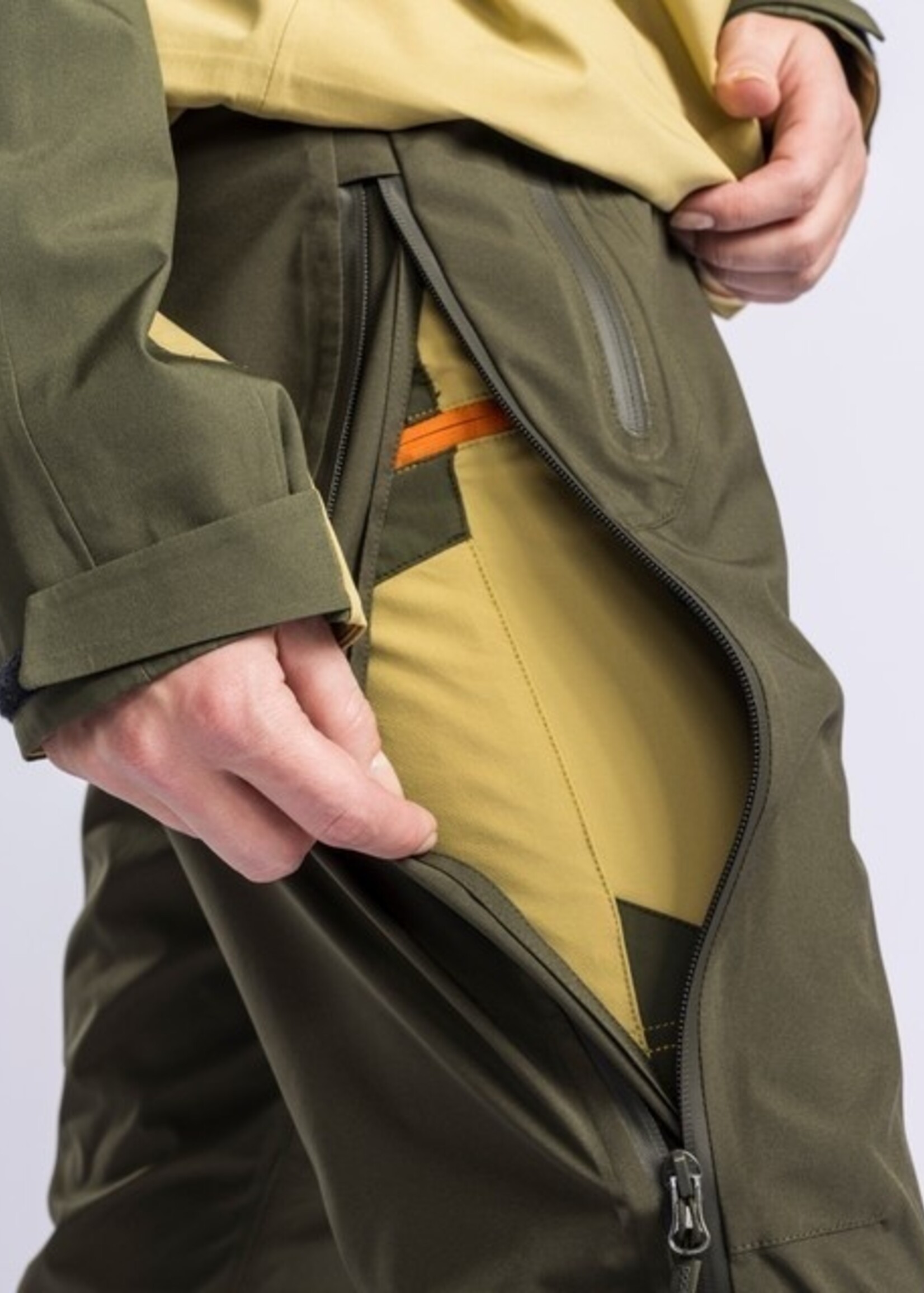 Pinewood Abisko 3L Hose - Frauen - Moosgrün