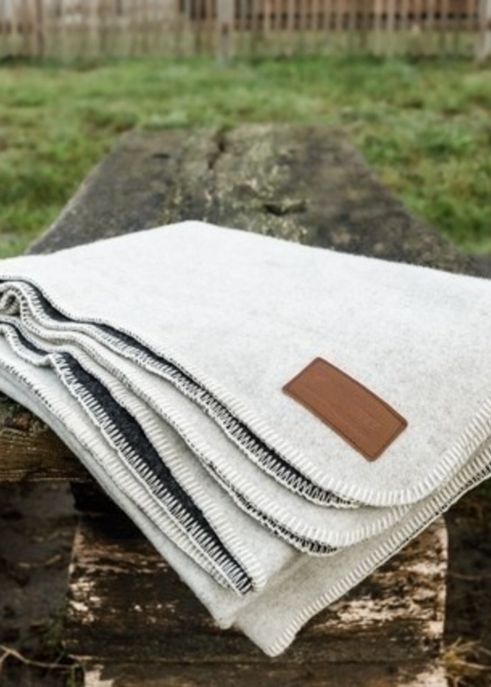 Petromax Weiche Wolldecke (150x200) Rauch weiß/grau