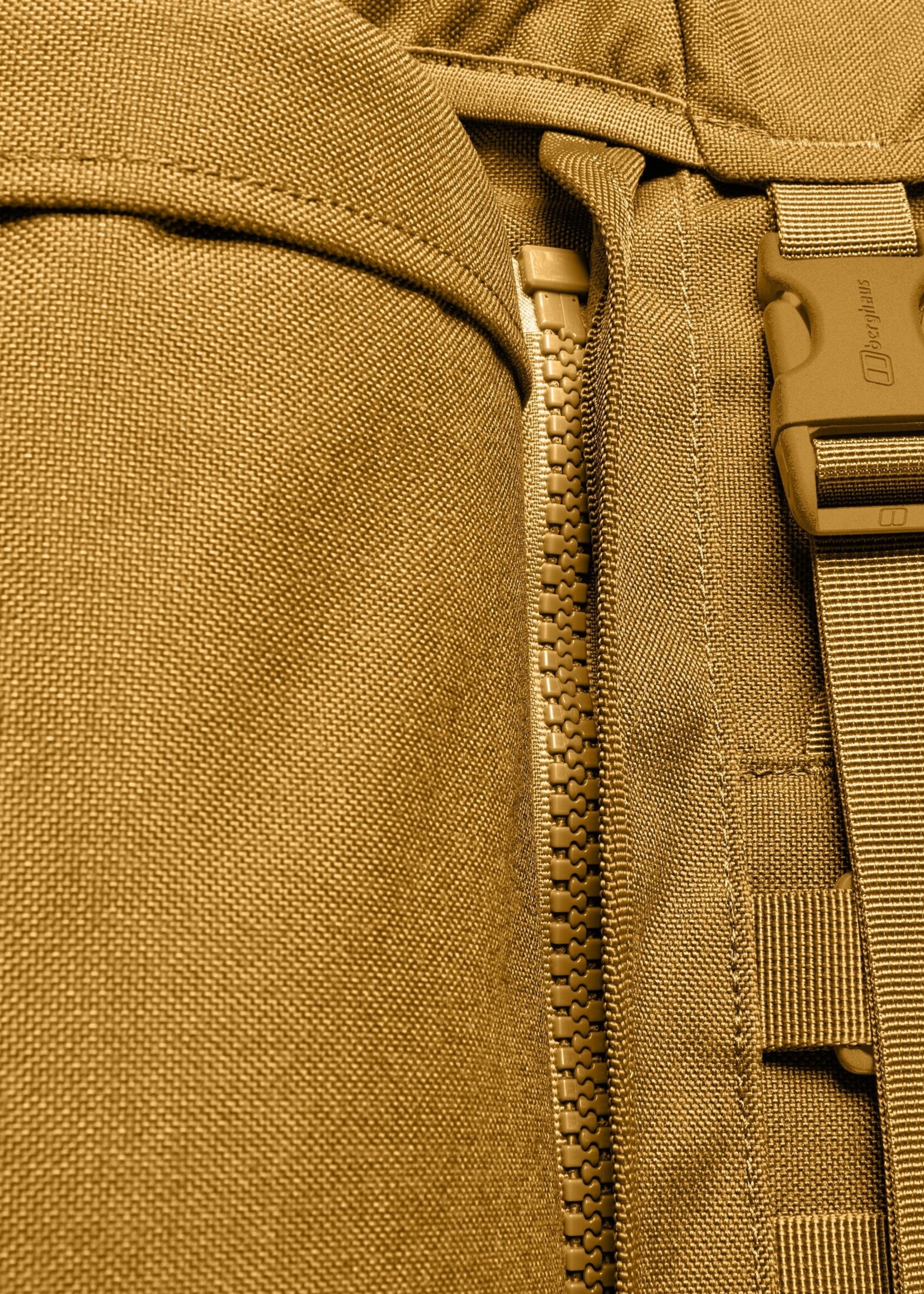 Berghaus MMPS Crusader IV 90+20L - Kojote