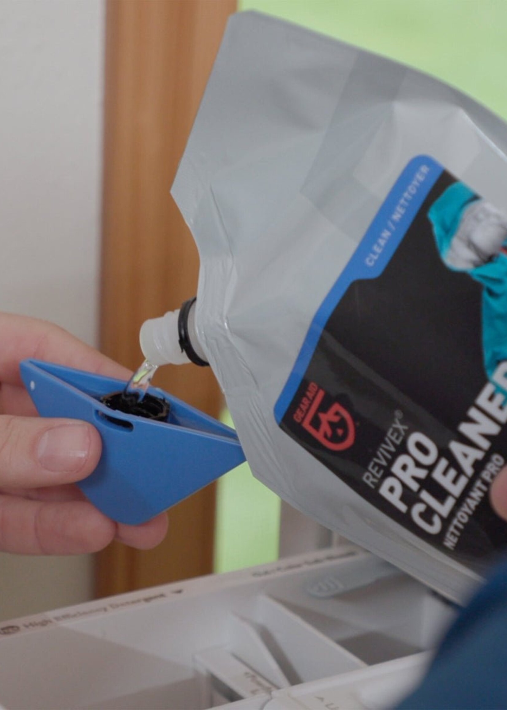 GearAid Revivex' Profi-Reiniger 250 ml