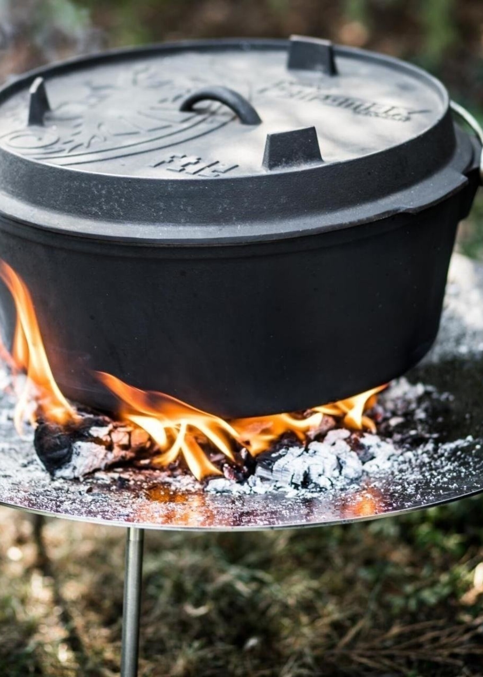 Petromax Dutch Oven FT12-12QT - Feuertopf mit Füßen
