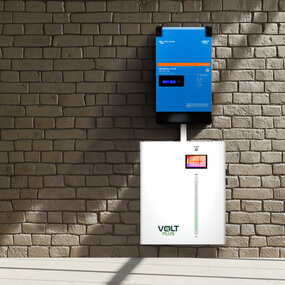 Victron Voltplus 4,5 kW Victron omvormer met 5 kWh accu