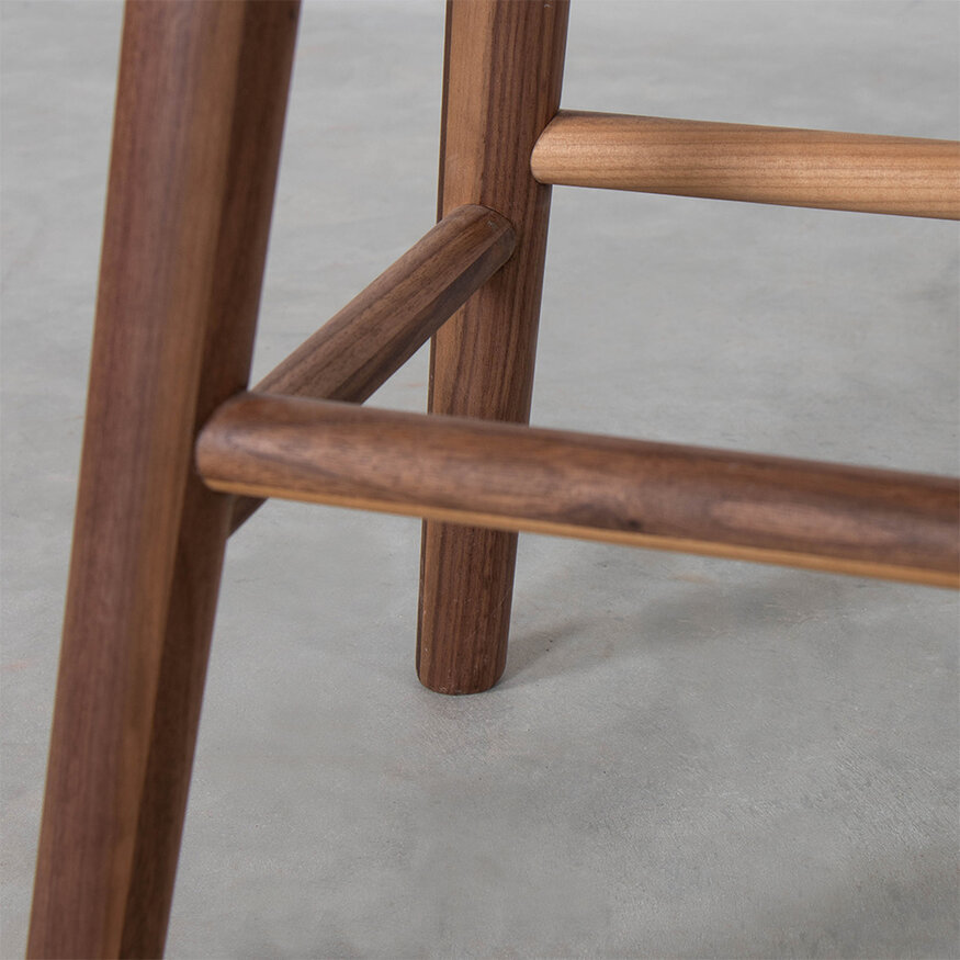 Olger Counter Barstool Sav & Økse Olger Counter Barstool