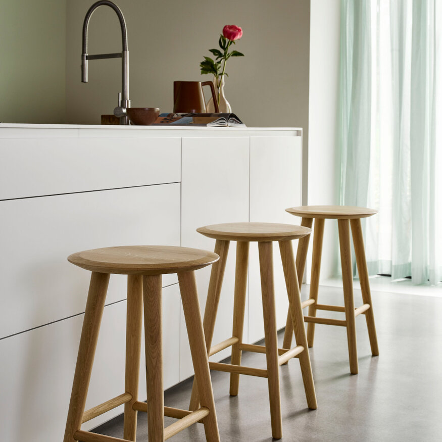 Sav & Økse Olger Counter Barkruk