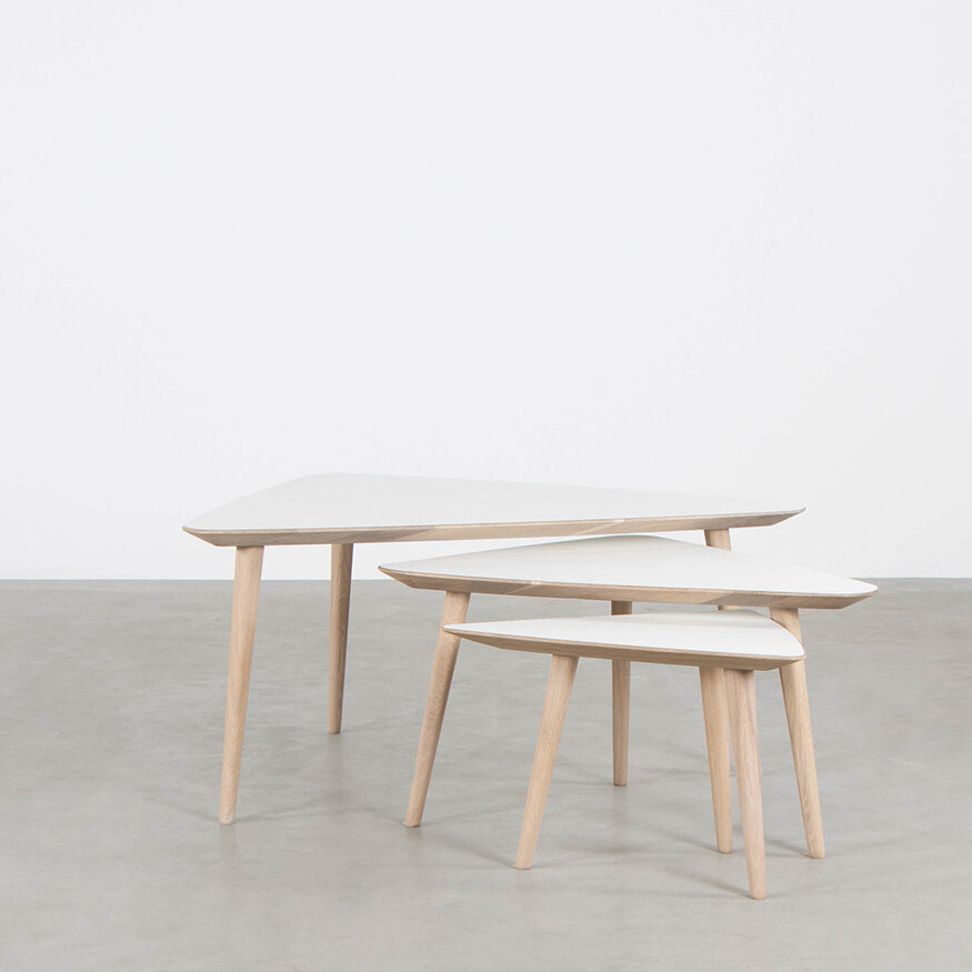 Sav & Økse Tomrer Coffee Table Triangle Oak Whitewash