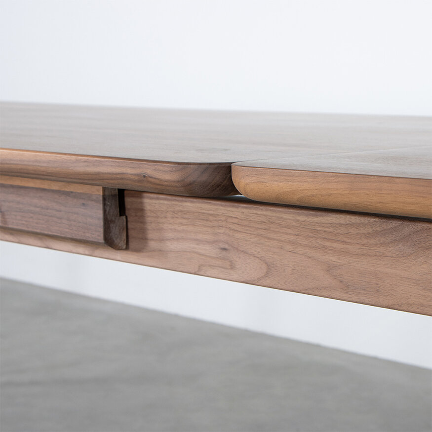 Sav & Økse Fjerre Extendable Table