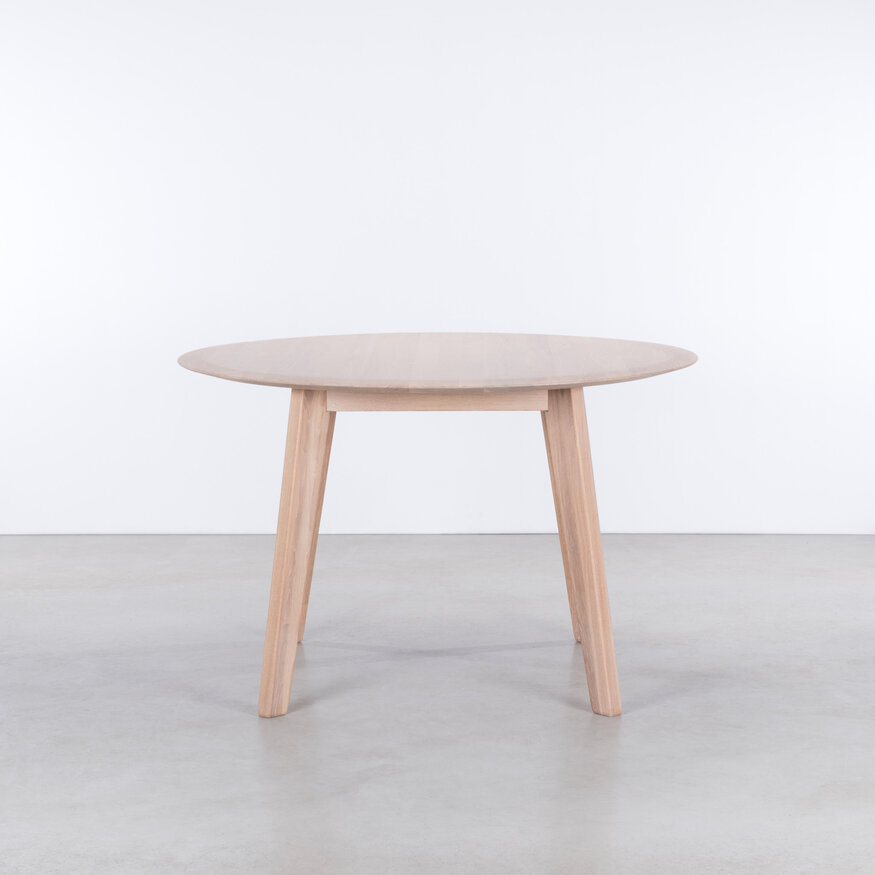 Sav & Økse Samt Round Table