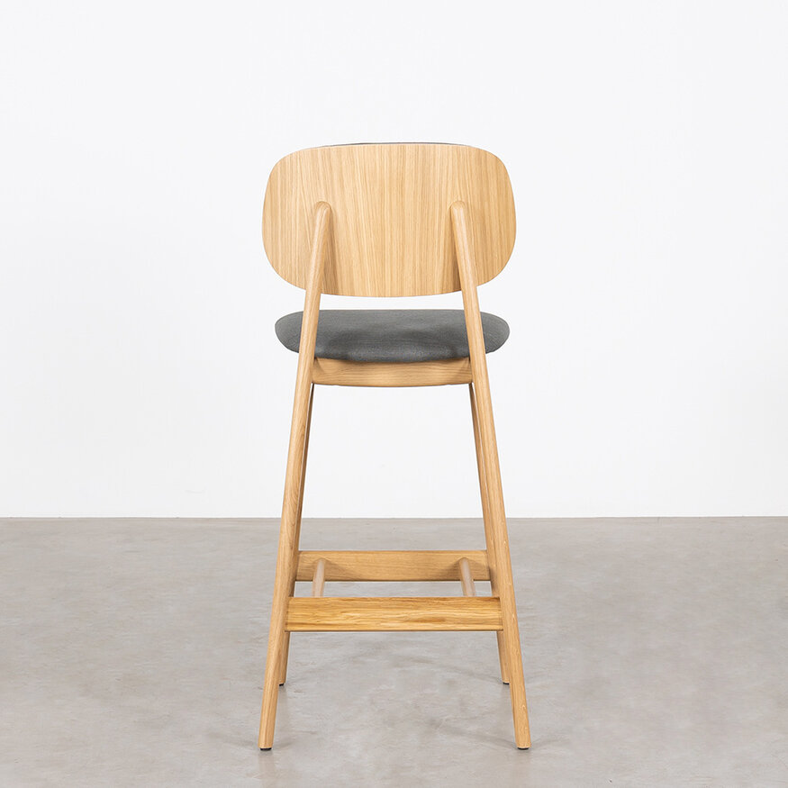 Sinni Counter Bar Chair | Seat Height 69 cm Sav & Økse Sinni Counter Bar Chair | Seat Height 69 cm