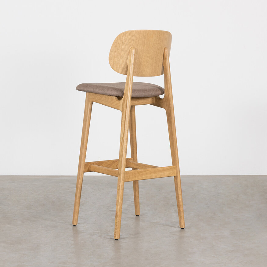 Sinni Bar Chair | Seat Height 78 cm Sav & Økse Sinni Bar Chair | Seat Height 78 cm