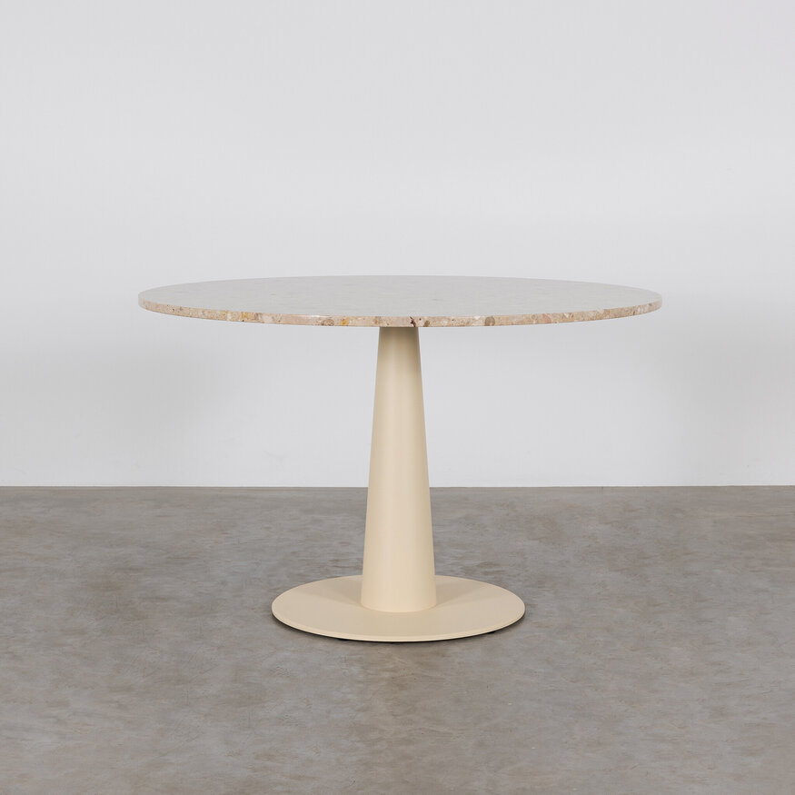 De Machinekamer Loannis Table with Round Composite Top