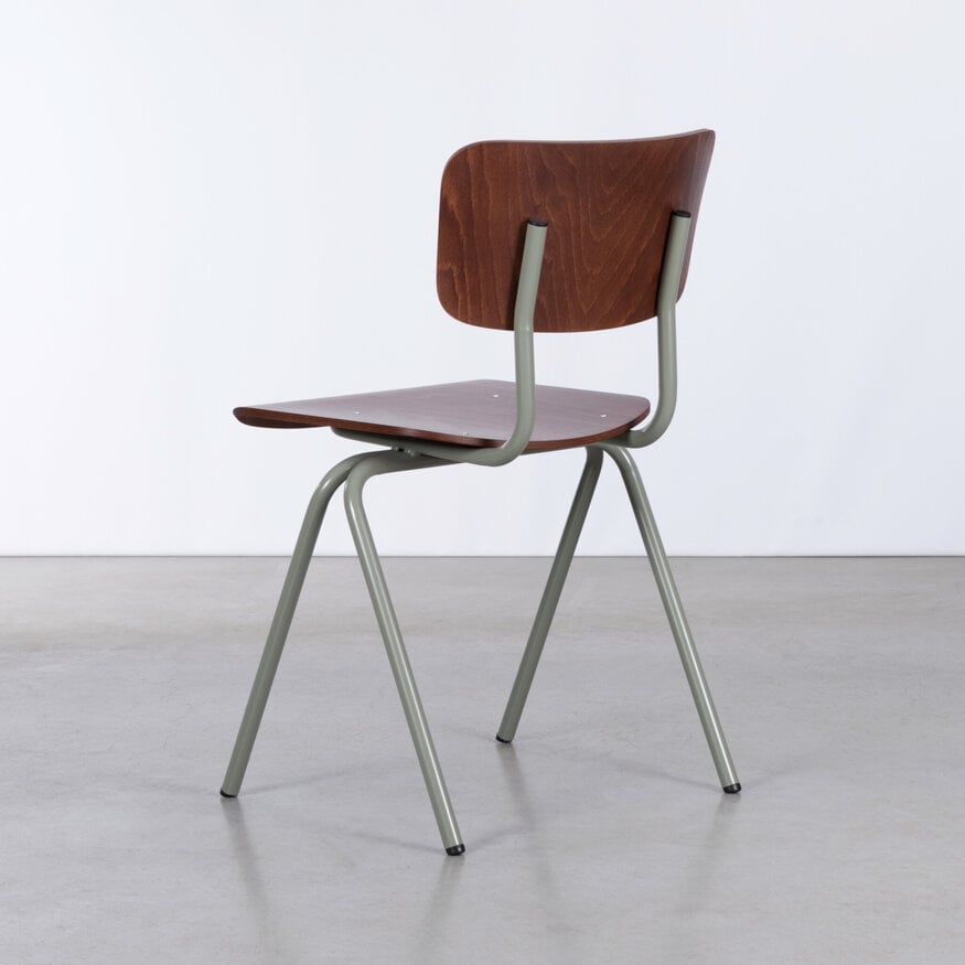 Buisert industrial tubular frame chair cement-grey (RAL7033) red-brown.