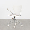Fritz Hansen Arne Jacobsen 3217 desk butterfly chair white skai Fritz Hansen