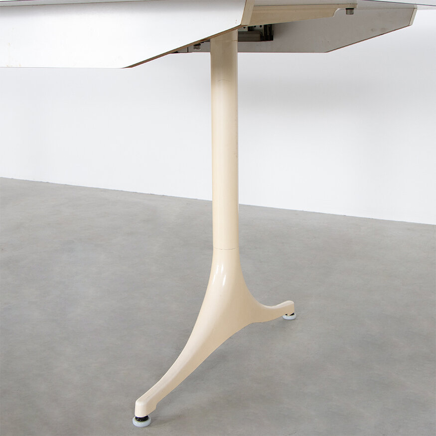 Herman Miller George Nelson Extendable Table White Herman Miller 50's
