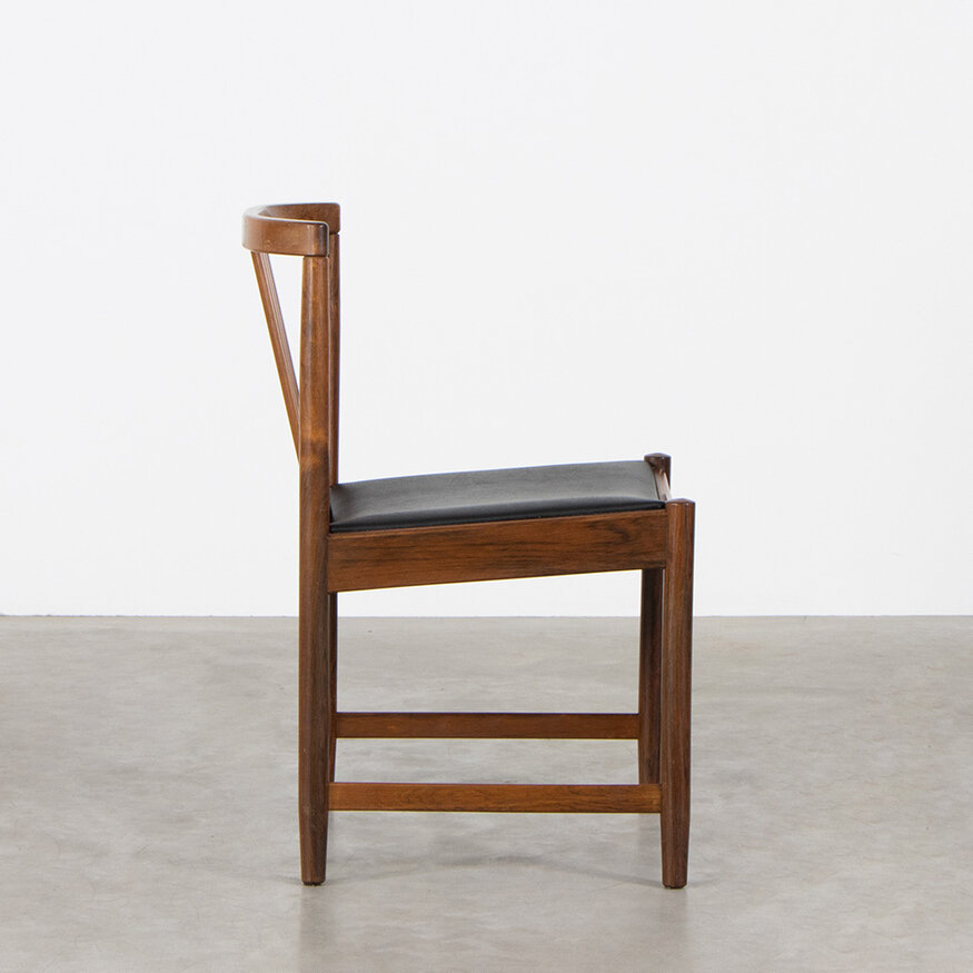 Set of 4 Illum Wikkelso Bar Chairs