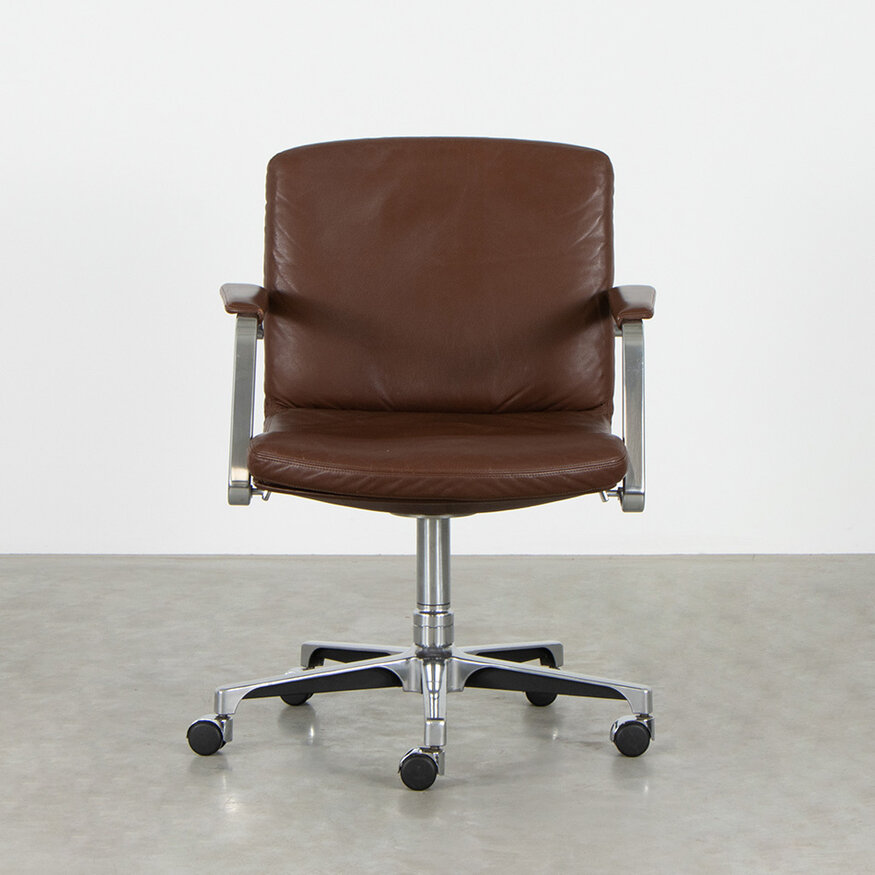 Preben Fabricius and Jorgen Kastholm chair leather Kill International Kill International Preben Fabricius and Jorgen Kastholm chair leather Kill International