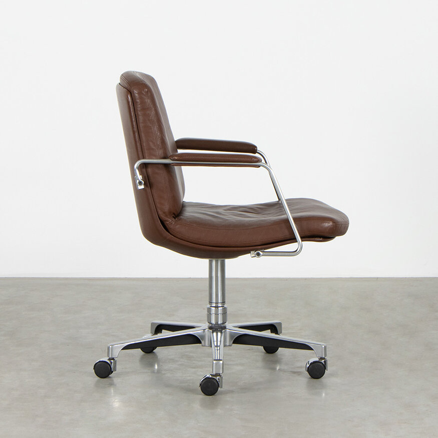 Preben Fabricius and Jorgen Kastholm chair leather Kill International Kill International Preben Fabricius and Jorgen Kastholm chair leather Kill International