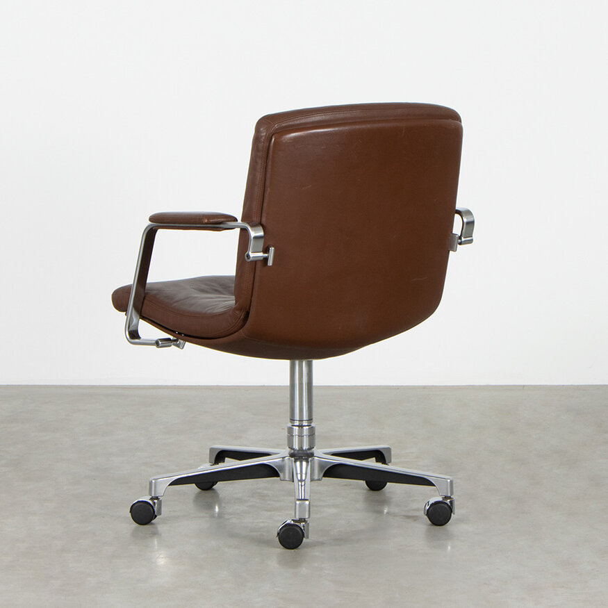 Preben Fabricius and Jorgen Kastholm chair leather Kill International Kill International Preben Fabricius and Jorgen Kastholm chair leather Kill International