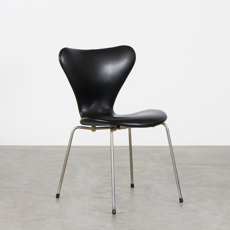 Arne Jacobsen vlinderstoel skai zwart gebruikt Fritz Hansen Fritz Hansen Arne Jacobsen vlinderstoel skai zwart gebruikt Fritz Hansen