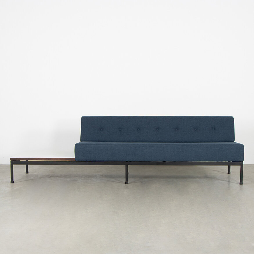 Artifort Kho Liang Ie sofa 070 with table blue fabric Artifort