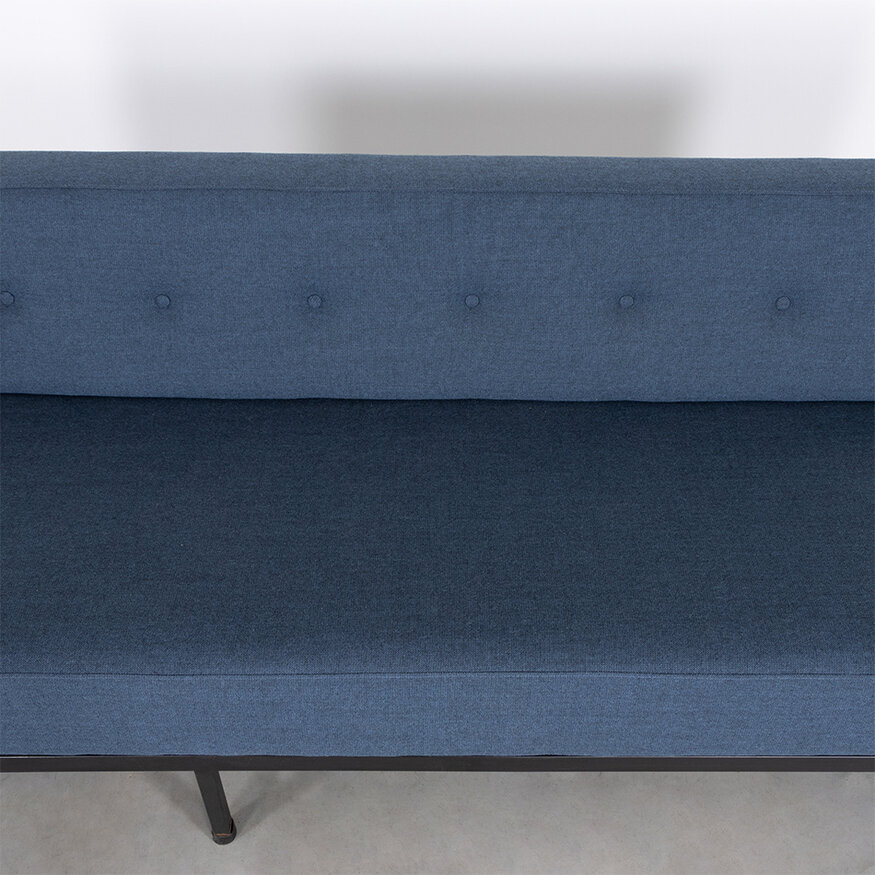 Artifort Kho Liang Ie sofa 070 with table blue fabric Artifort