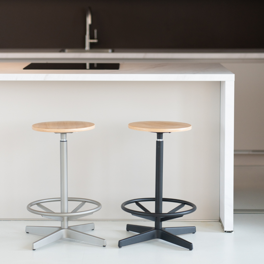 Dykmeyer Industrial Design Counter Barstool Jops