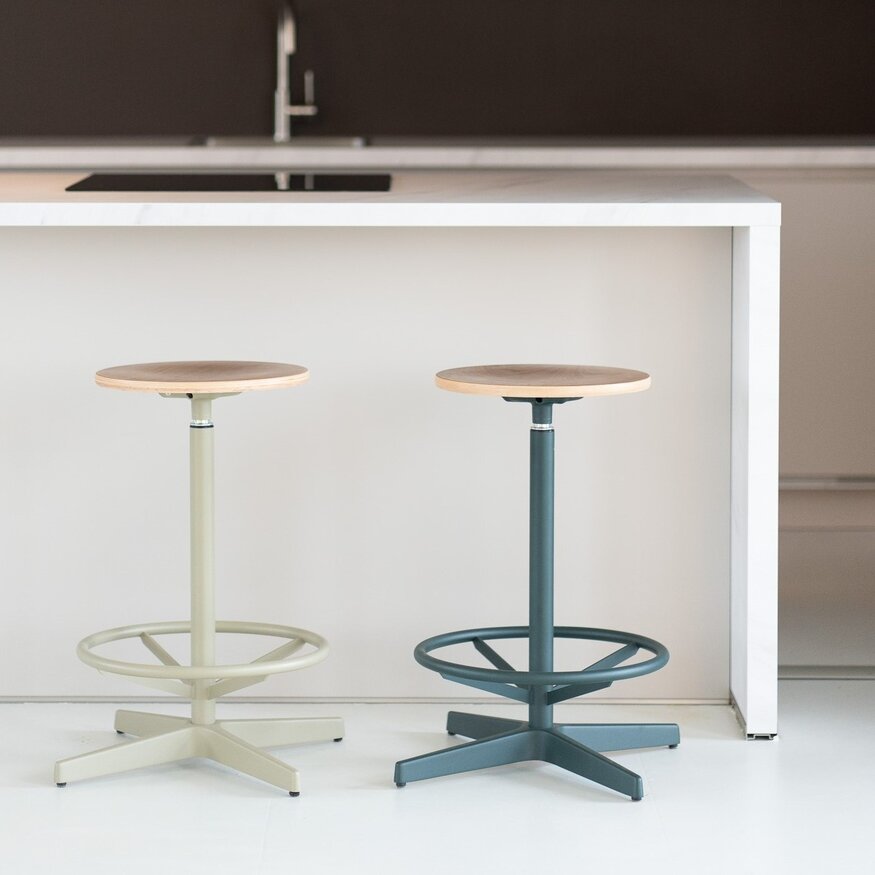 Dykmeyer Industrial Counter Barstool Jops