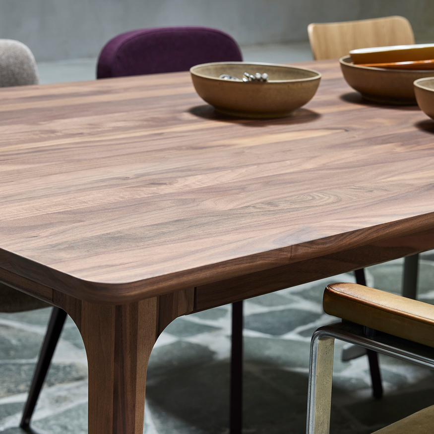 Sav & Økse Fjerre Extendable Table