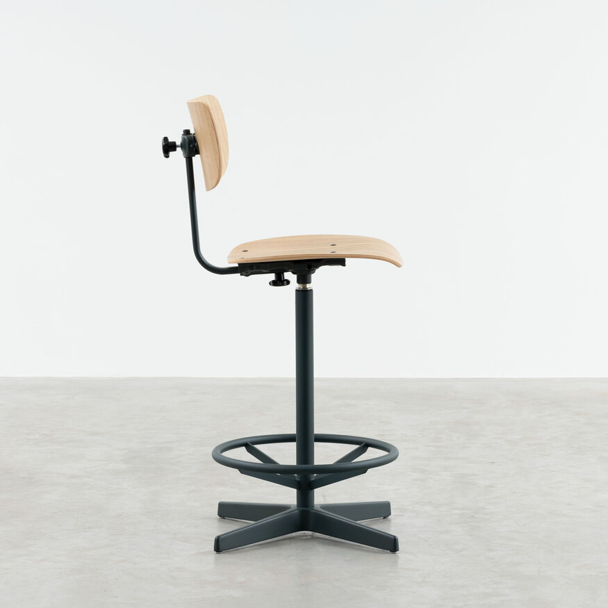 Dykmeyer Industrial Counter Bar Chair Jops