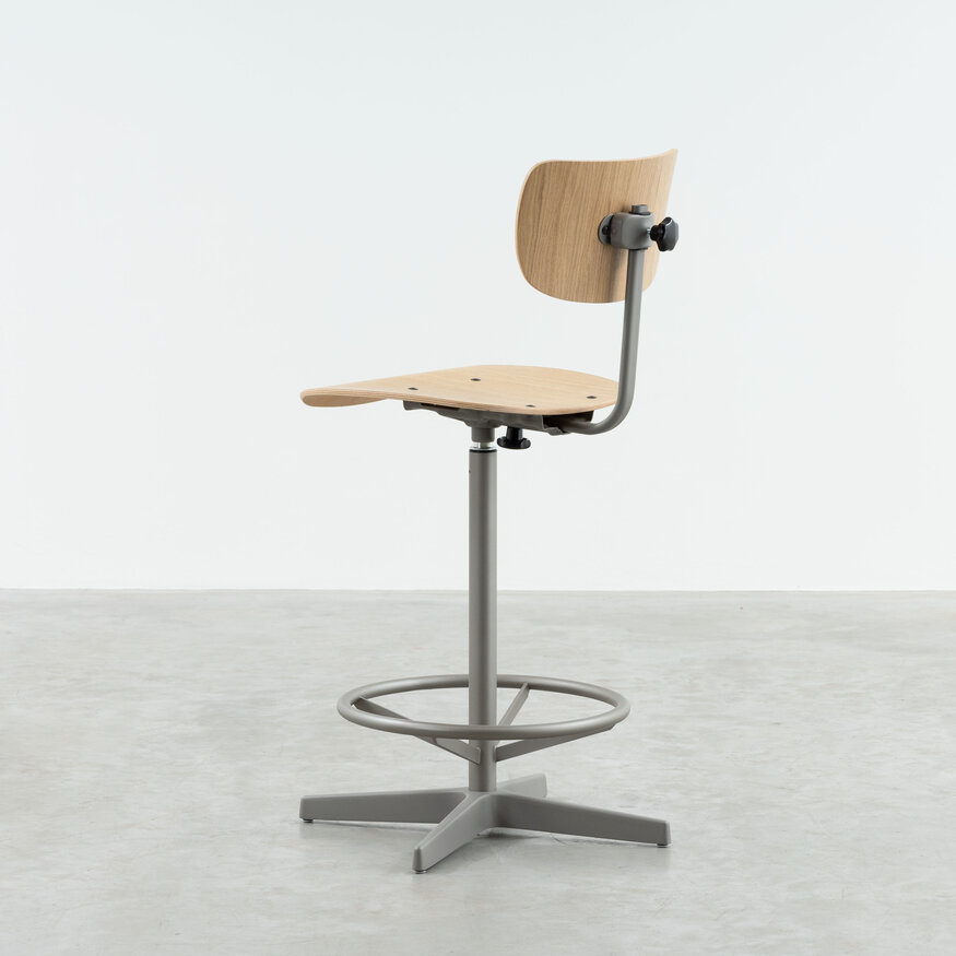 Dykmeyer Industrial Counter Bar Chair Jops