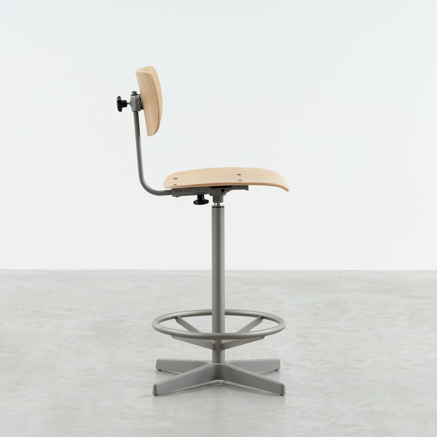 Dykmeyer Industrial Counter Bar Chair Jops