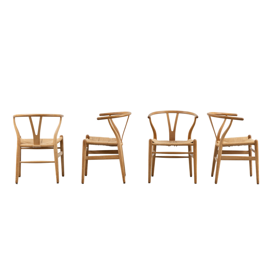 Carl Hansen & Søn Set of 4 Hans J. Wegner CH24 wishbone chairs Carl Hansen & Son
