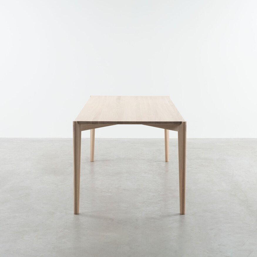 Sav & Økse Jorke Table
