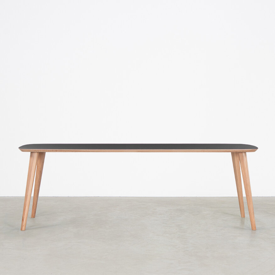Sav & Økse Tomrer Table