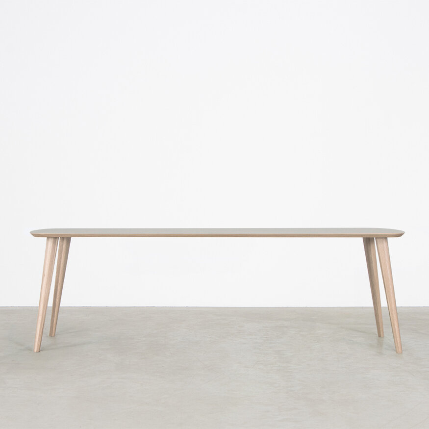 Sav & Økse Tomrer Table