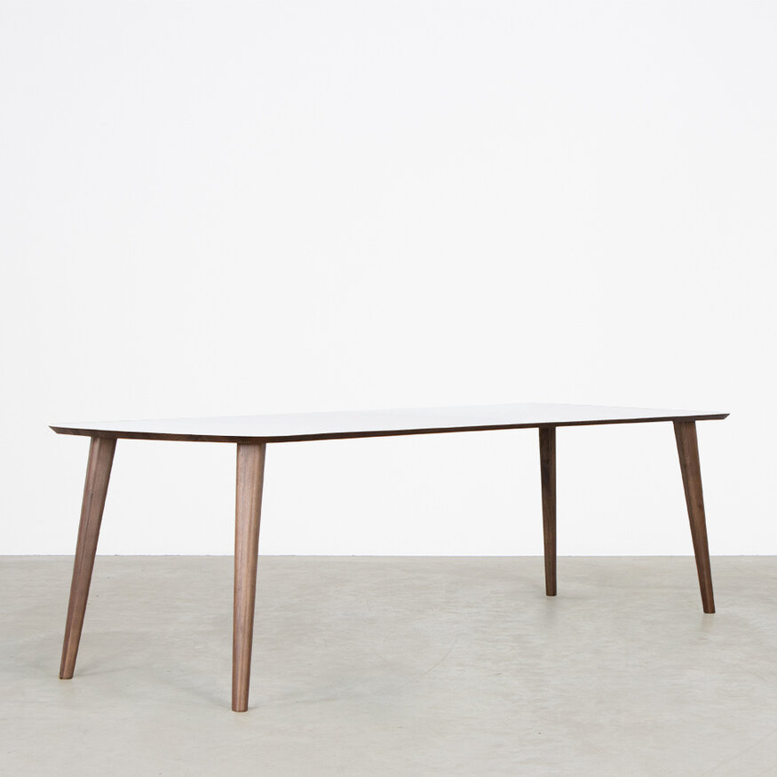 Sav & Økse Tomrer Table