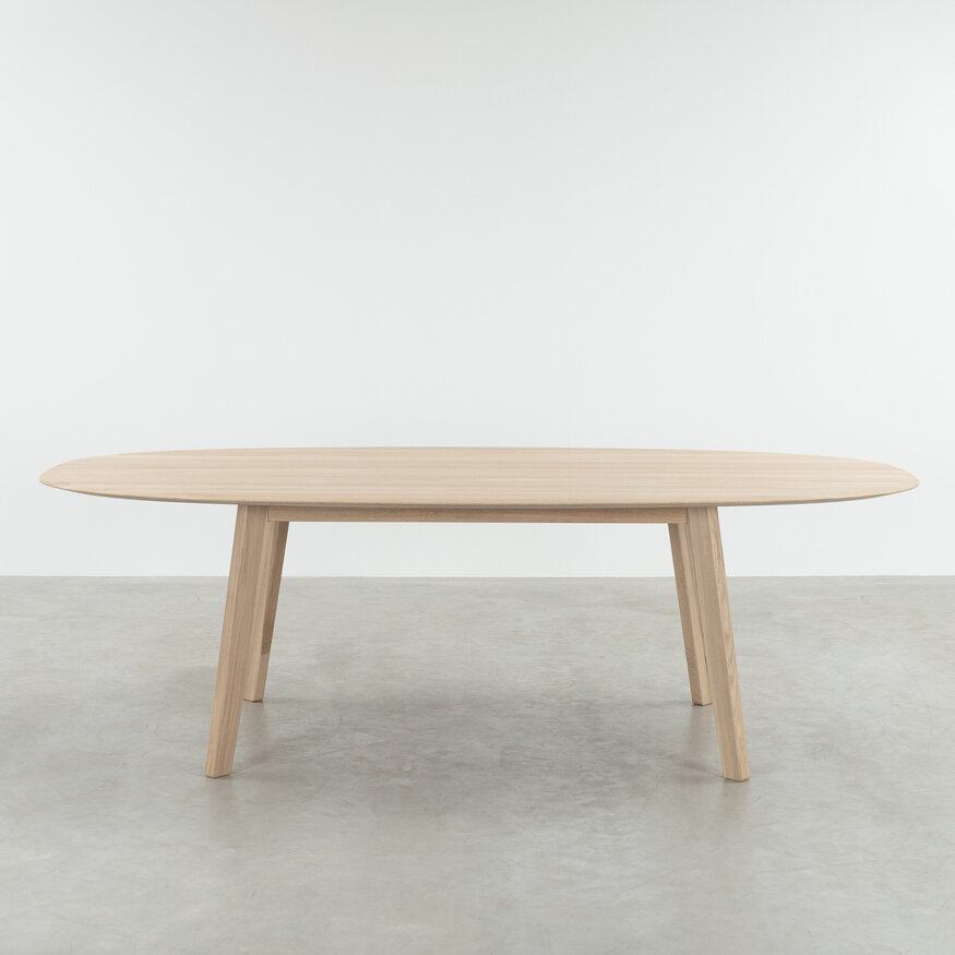 Deens Ovale Designtafel Samt Sav & Økse Deens Ovale Designtafel Samt