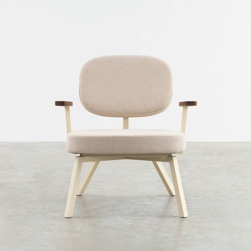 Dykmeyer MK Design Fauteuil Met Walnoot Armleuningen