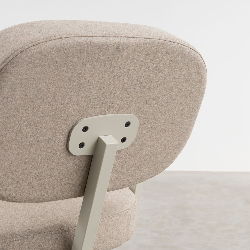 Dykmeyer MK Design Fauteuil Met Walnoot Armleuningen