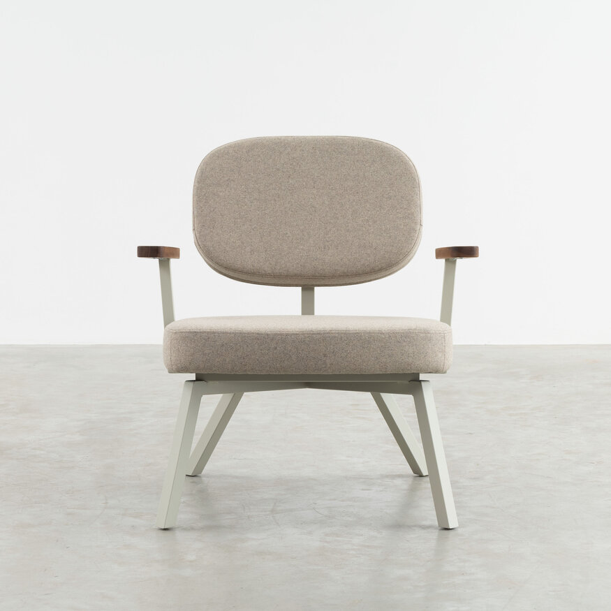 Dykmeyer MK Design Fauteuil Met Walnoot Armleuningen